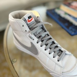 Nike Blazer Mid ‘77